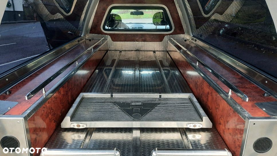 Mercedes-Benz Klasa E 220 CDI Automatik Classic DPF - 19