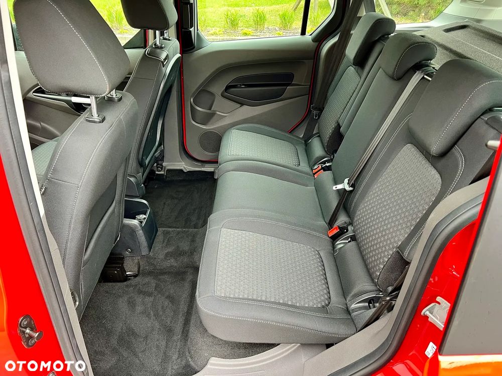 Ford Tourneo Connect 1.5 TDCi Start-Stop Titanium - 38