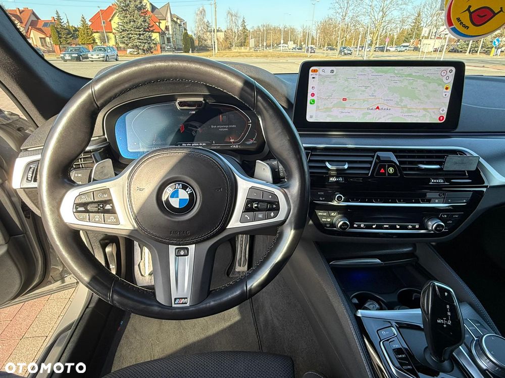 BMW Seria 5 520d M Sport Edition - 9