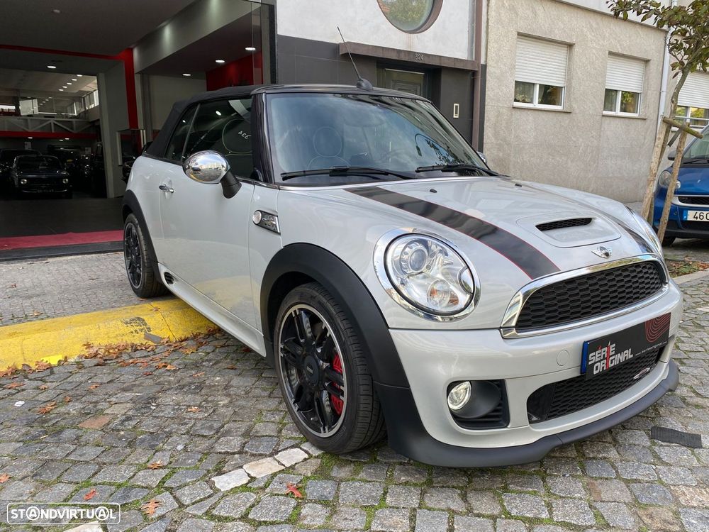 MINI Cabrio John Cooper Works - 10
