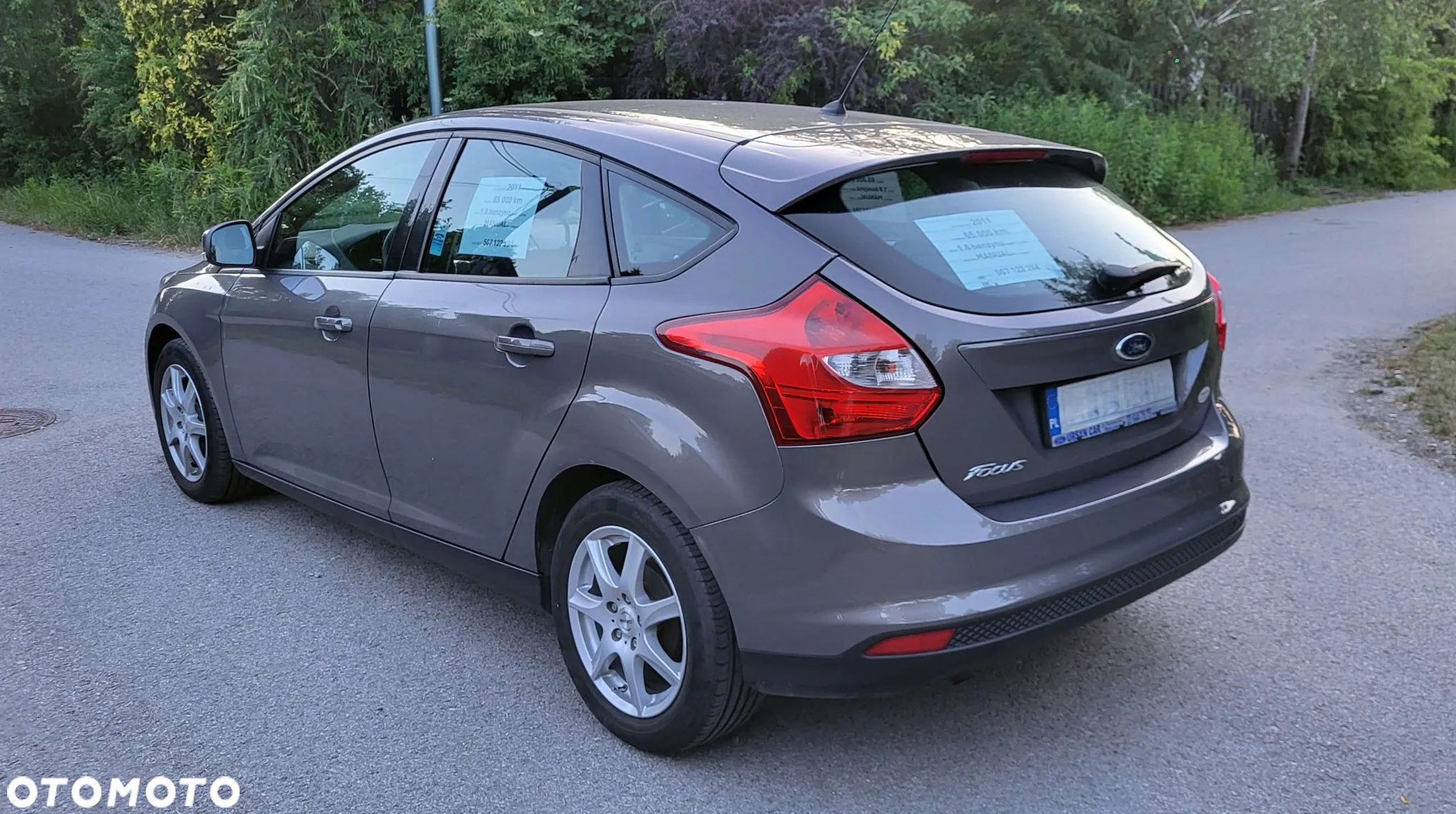 Ford Focus 1.6 Ambiente - 4