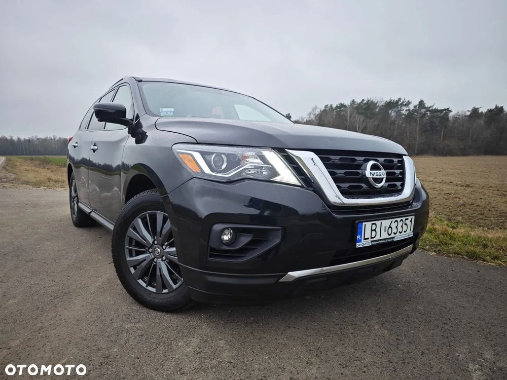 Nissan Pathfinder - 35