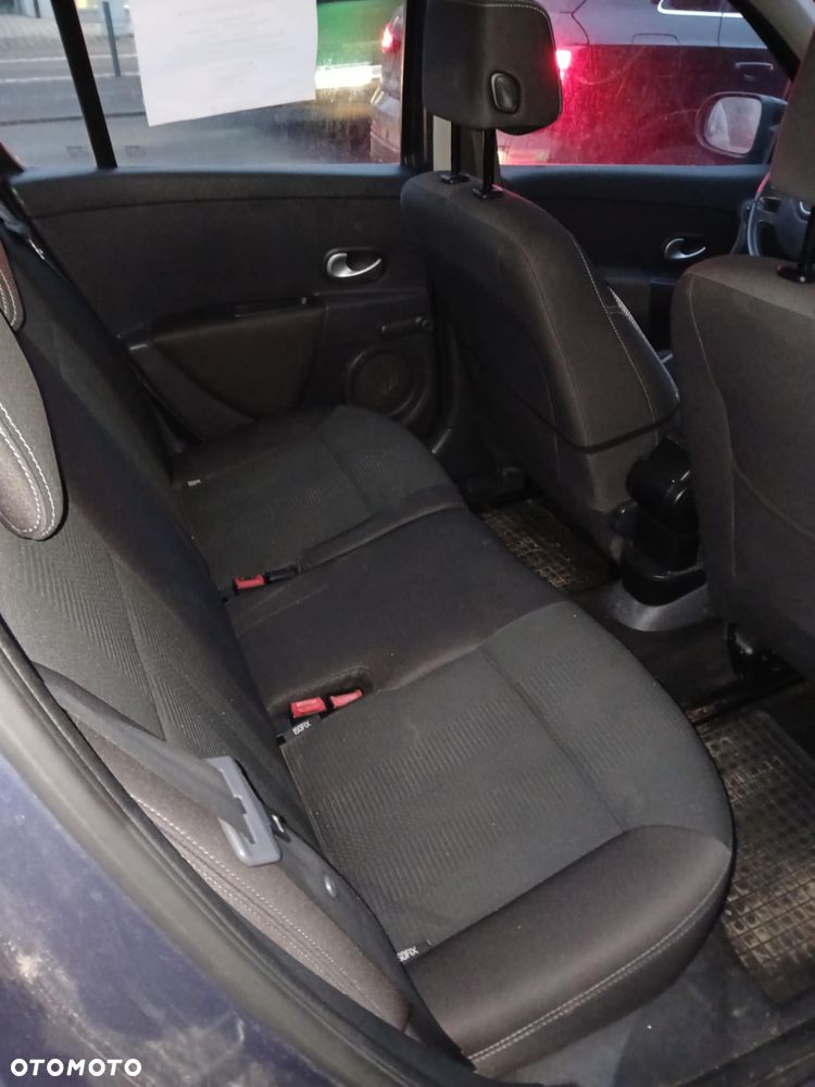 Renault Clio 1.2 16V Dwudziestka - 6