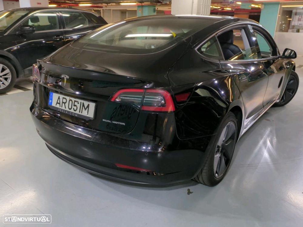 Tesla Model 3 2022 photo 3