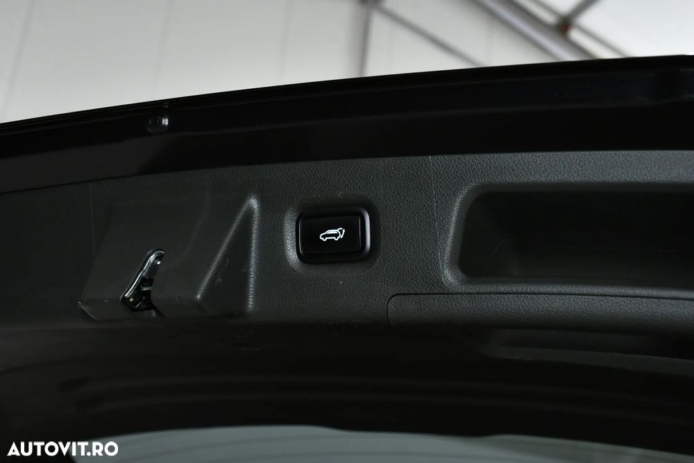 Hyundai Santa Fe 1.6 Plugin-Hybrid 4WD SEVEN Signature - 35