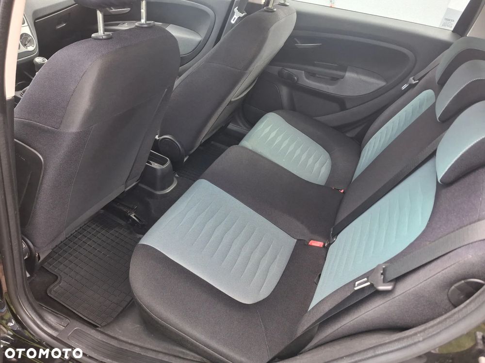 Fiat Punto - 18