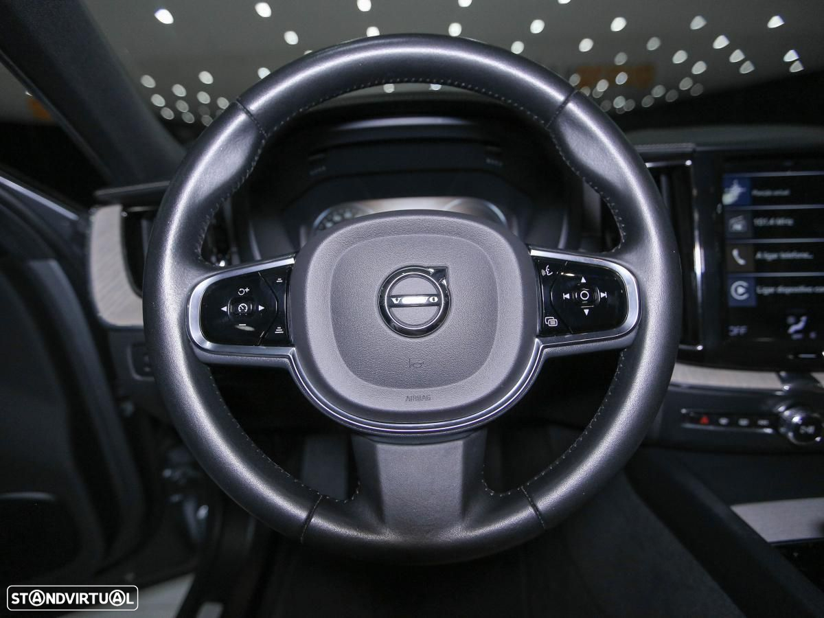 Volvo XC 60 2.0 T8 PHEV Inscription AWD - 18