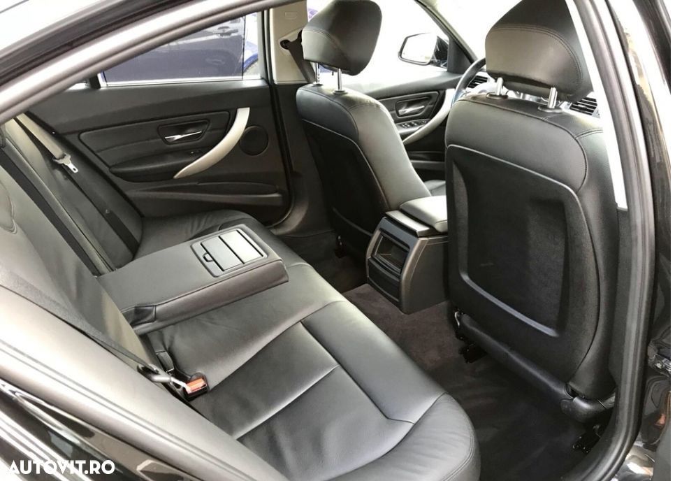 BMW Seria 3 320d Efficient Dynamic Edition Modern Line - 6