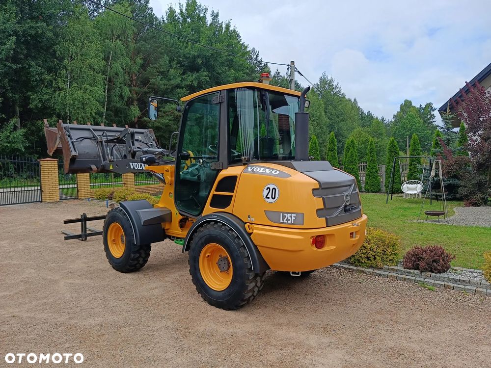 Volvo L25F - 2