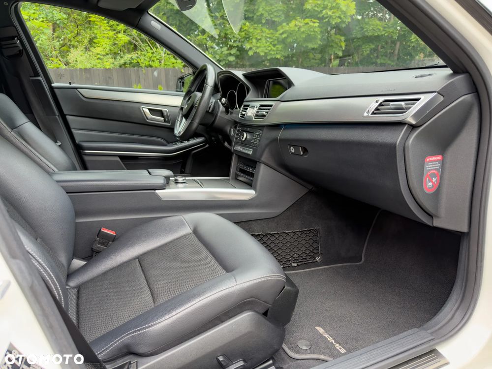 Mercedes-Benz Klasa E 250 BlueTEC 4-Matic Classic - 11
