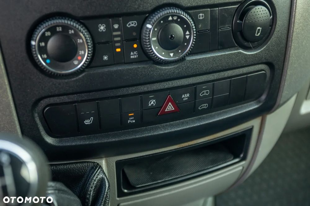 Volkswagen Crafter - 29