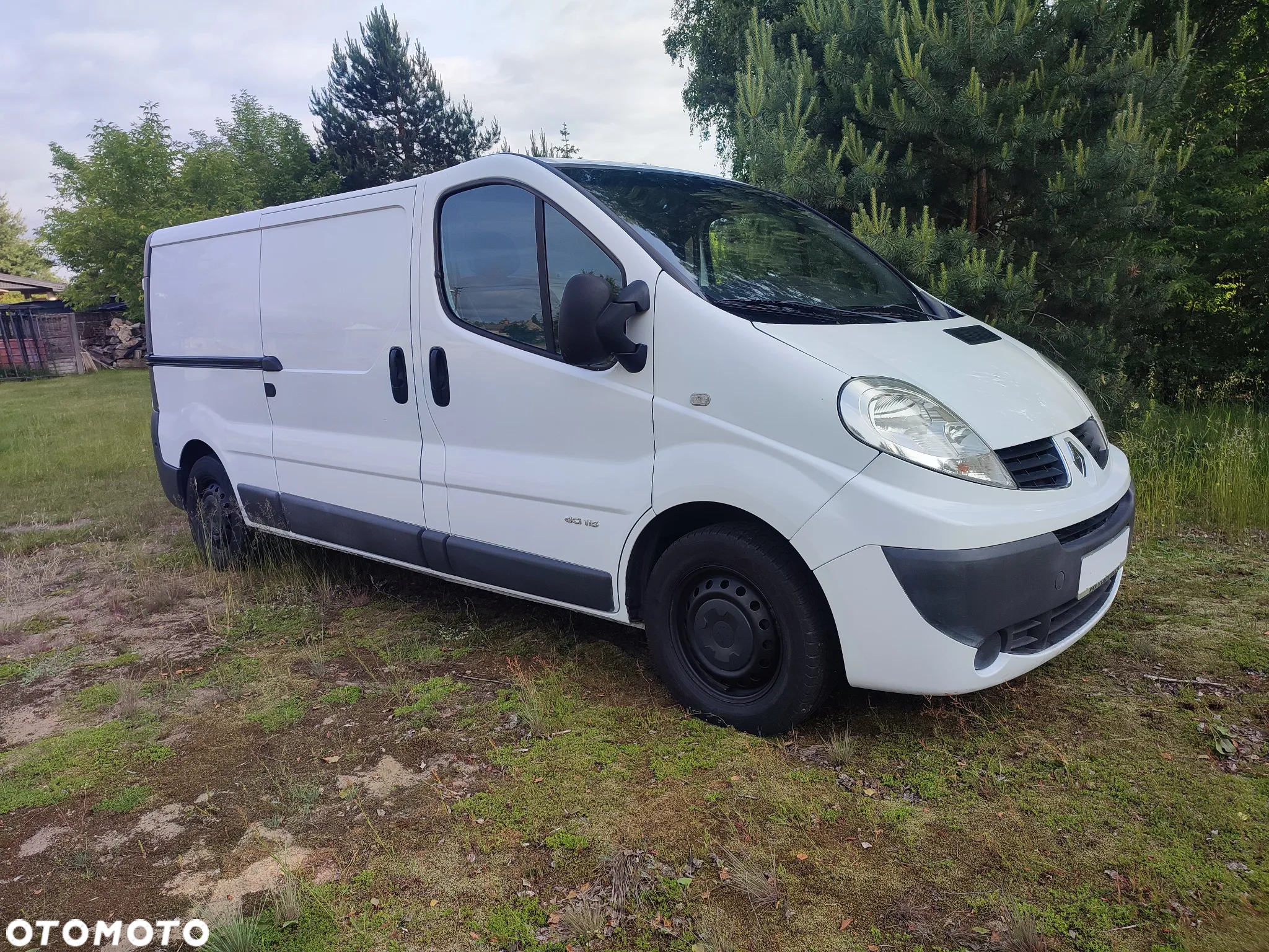 Renault TRAFIC - 2