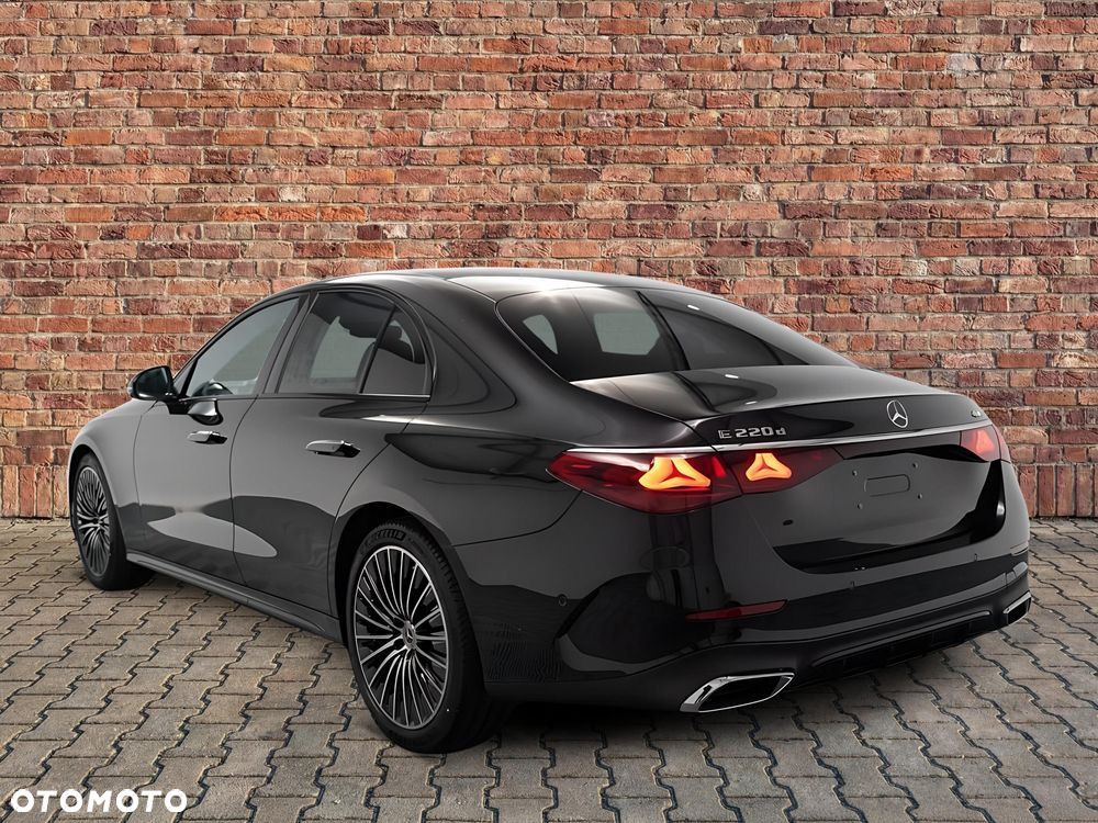 Mercedes-Benz Klasa E 220 d mHEV 4-Matic AMG 9G-Tronic - 6