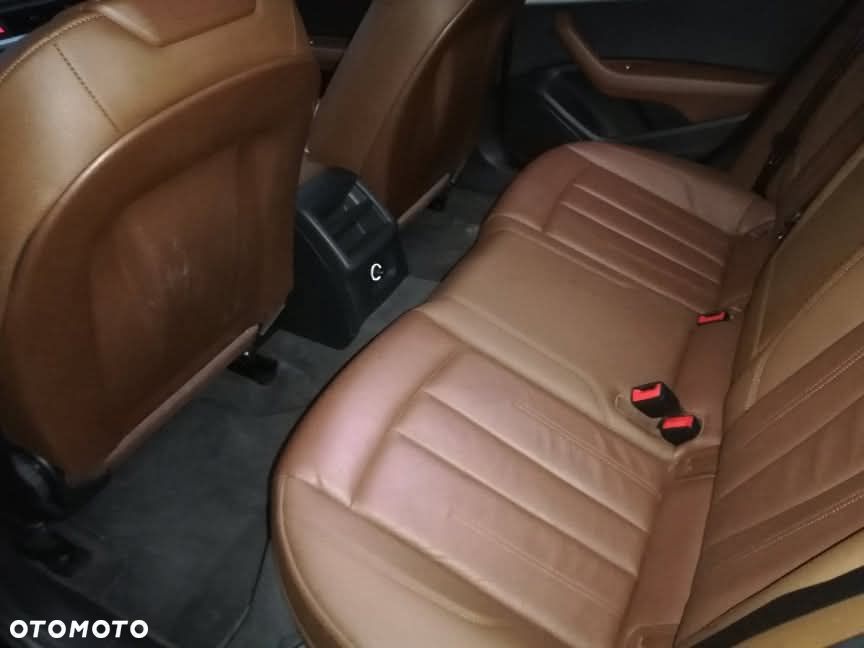 Audi A4 Avant 2.0 TDI S tronic - 9