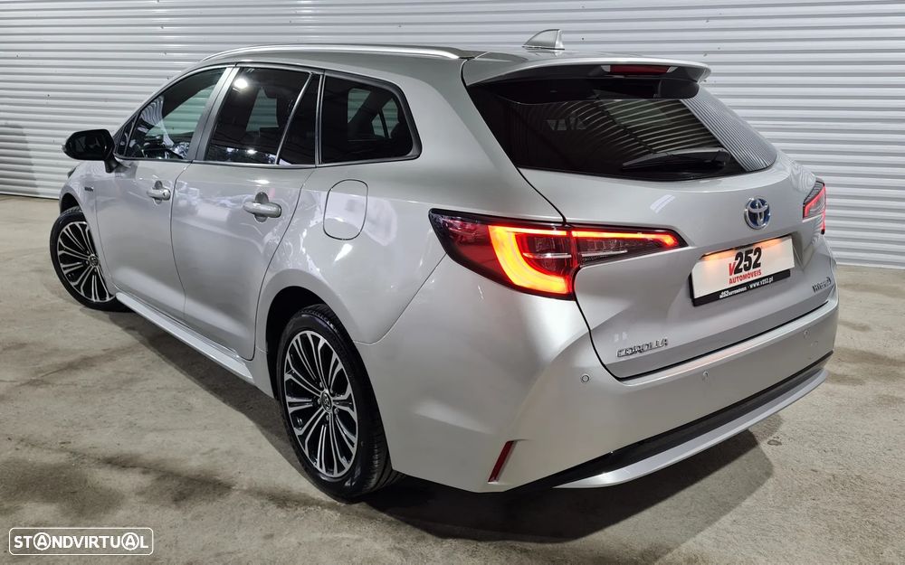Toyota Corolla Touring Sports 1.8 Hybrid Comfort+P.Sport - 9