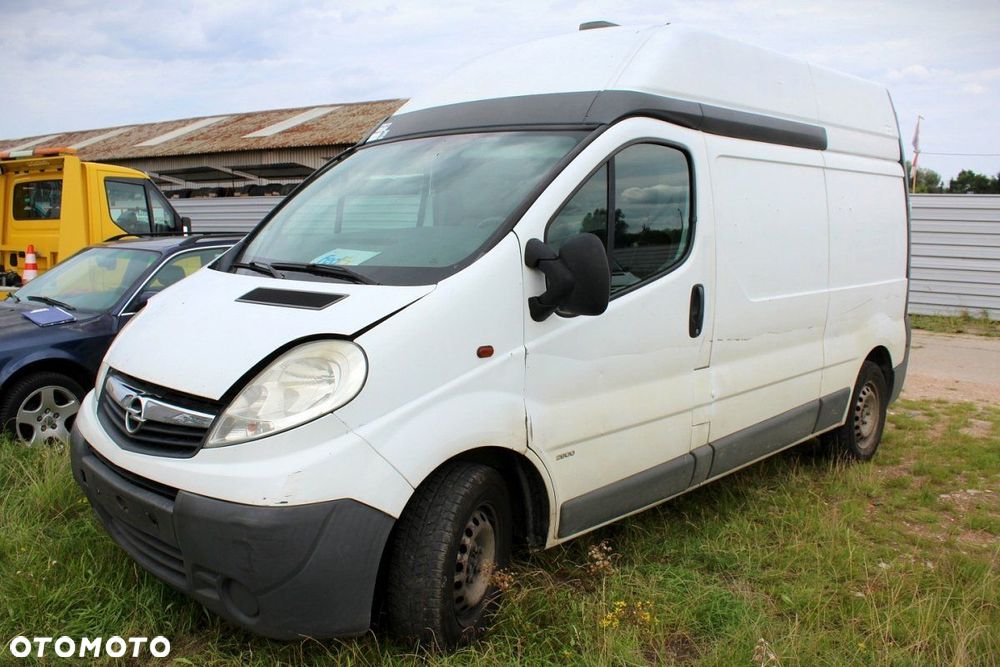 Opel Vivaro A X83 Lift 2009 2.0CDTI M9R782 Bus (MASKA, ZDERZAK, LAMPA, BŁOTNIK, DRZWI, SZYBA, FOTEL) - 3