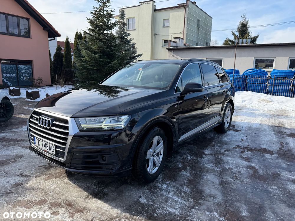 Audi Q7 - 1
