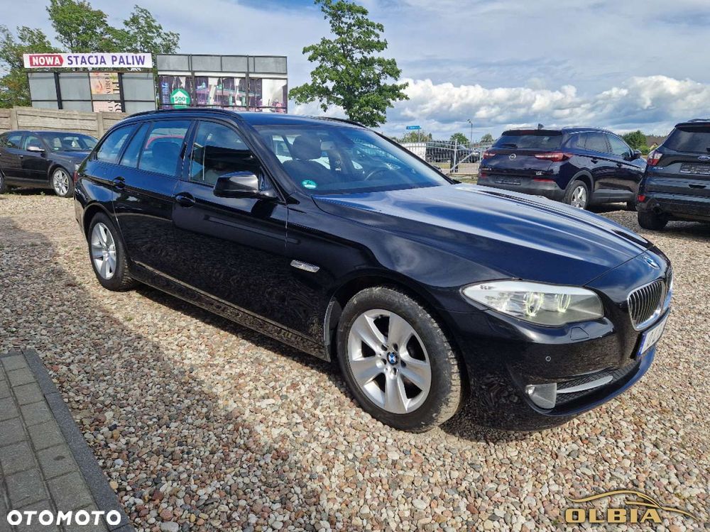 BMW Seria 5 520d Touring - 13