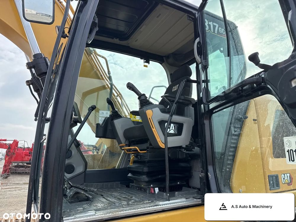 Caterpillar 317GC - 19