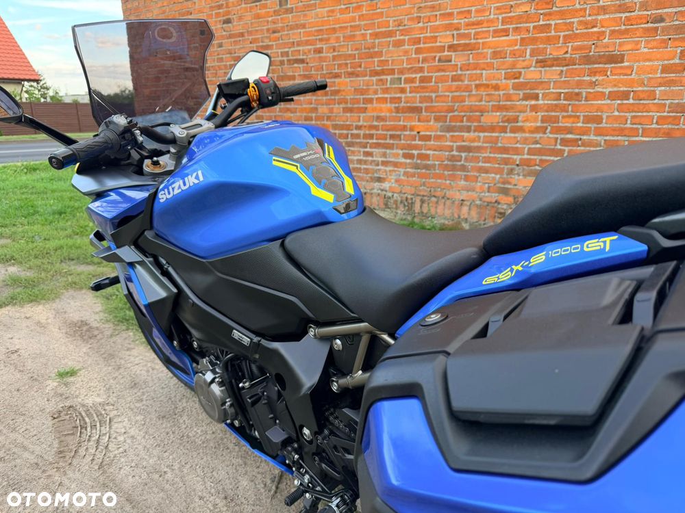Suzuki GSX - 5