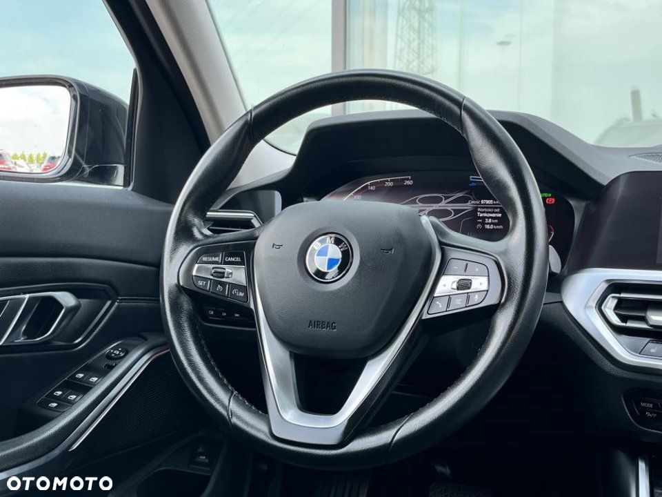 BMW Seria 3 - 24