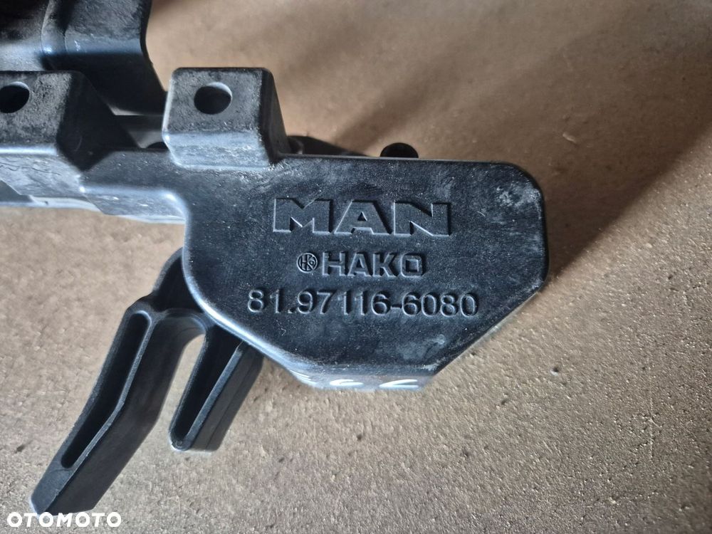 ZAMEK KLAMKA MOCOWANIE MASKI PRAWY MAN TGX TGS EURO 6 81971166080 - 3