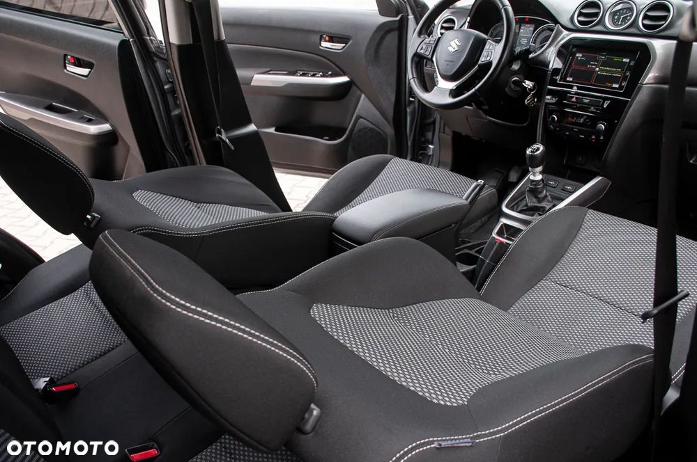 Suzuki Vitara - 25