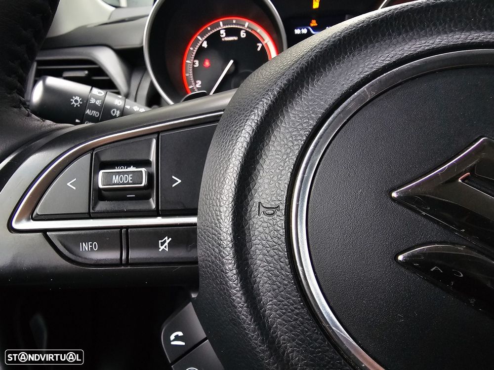 Suzuki Swift 1.2 Dualjet Hybrid CVT Comfort+ - 18