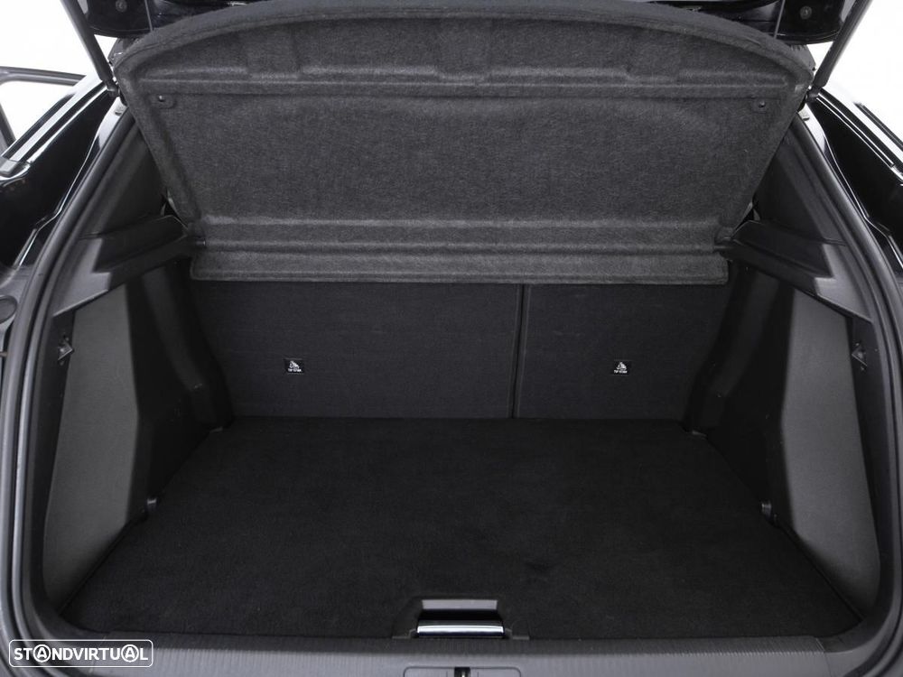 Peugeot 2008 1.5 BlueHDi GT EAT8 - 12