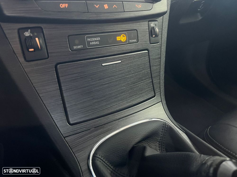 Toyota Avensis SW 2.0 D-4D Exclusive +Pele+GPS - 19