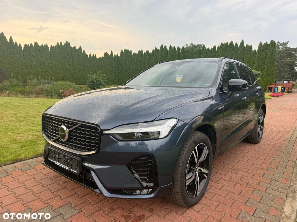 Volvo XC 60 B4 D AWD Plus Dark - 3