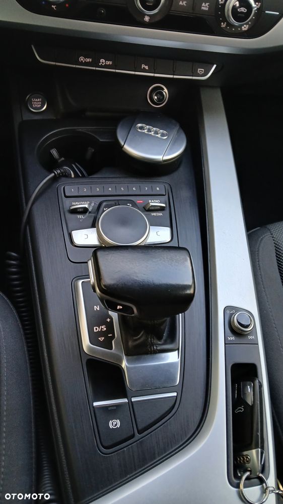 Audi A4 Avant 2.0 TDI ultra S tronic - 26