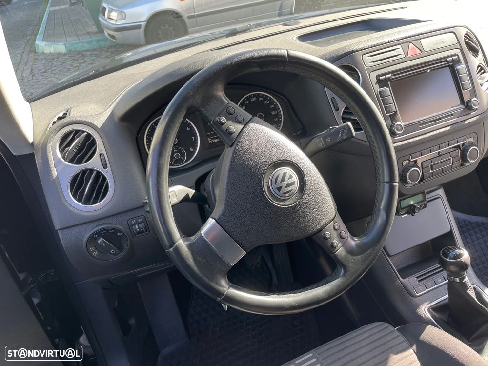 VW Tiguan - 4