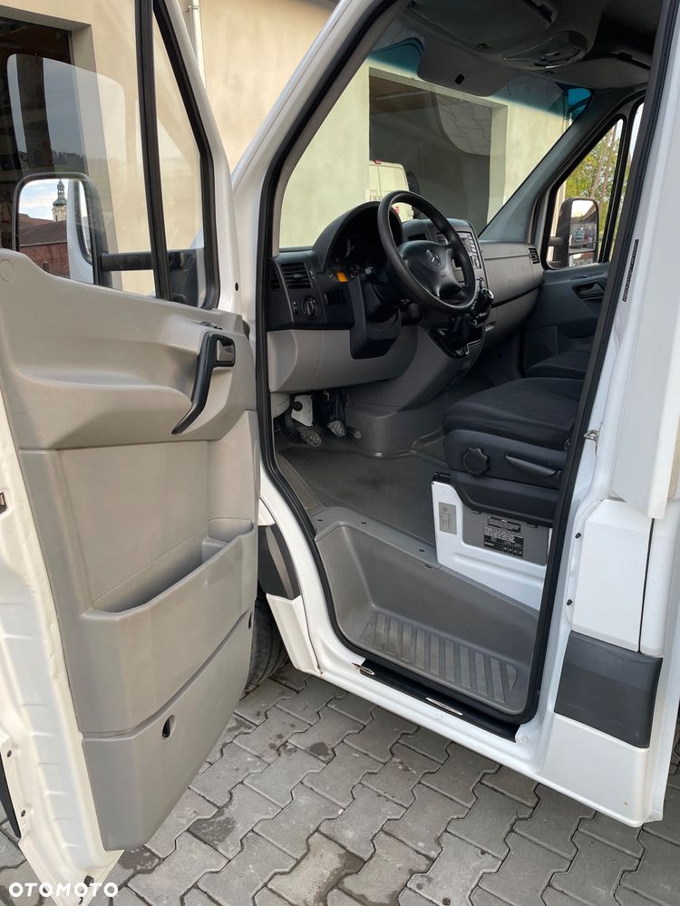 Mercedes-Benz Sprinter - 7