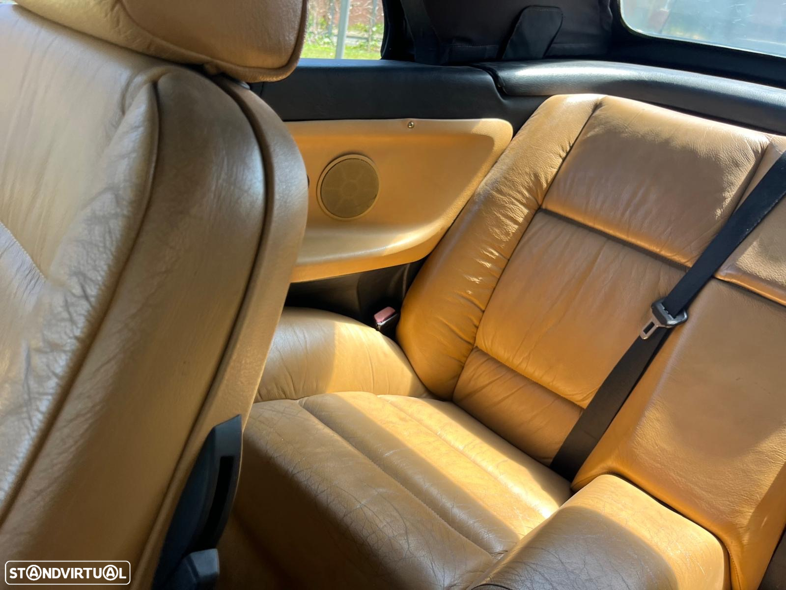BMW 320 i - 11