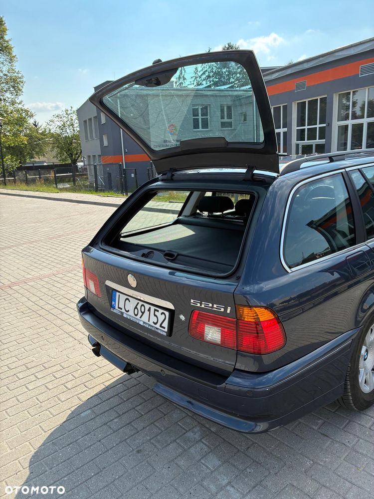 BMW Seria 5 525i - 8