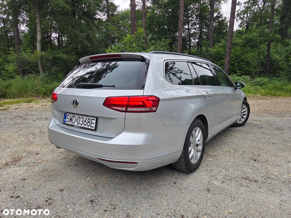 Volkswagen Passat 2.0 TDI BMT Comfortline - 3