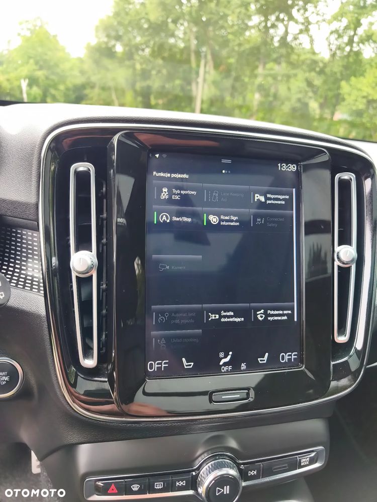 Volvo XC 40 D3 R-Design - 28