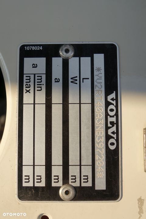 Volvo FH 500 GLOBETROTTER / I-SAVE / STANDARD / AUTOMAT / EURO 6 / KLIMATYZACJA POSTOJOWA / LODÓWKA / LED / NAVI / 2 ZBIORNIKI - 36