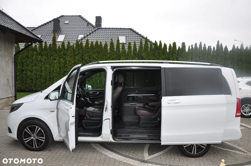 Mercedes-Benz V-Class 2015 photo 2