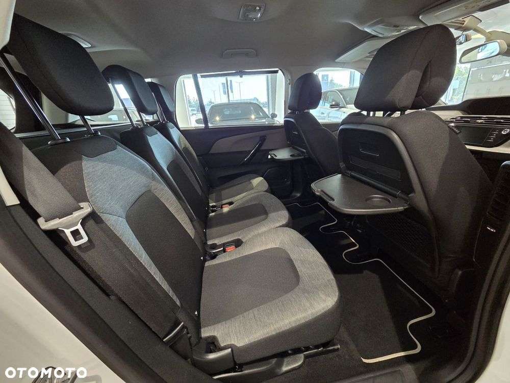 Citroën C4 Grand Picasso 1.2 PureTech MoreLife S&S - 8