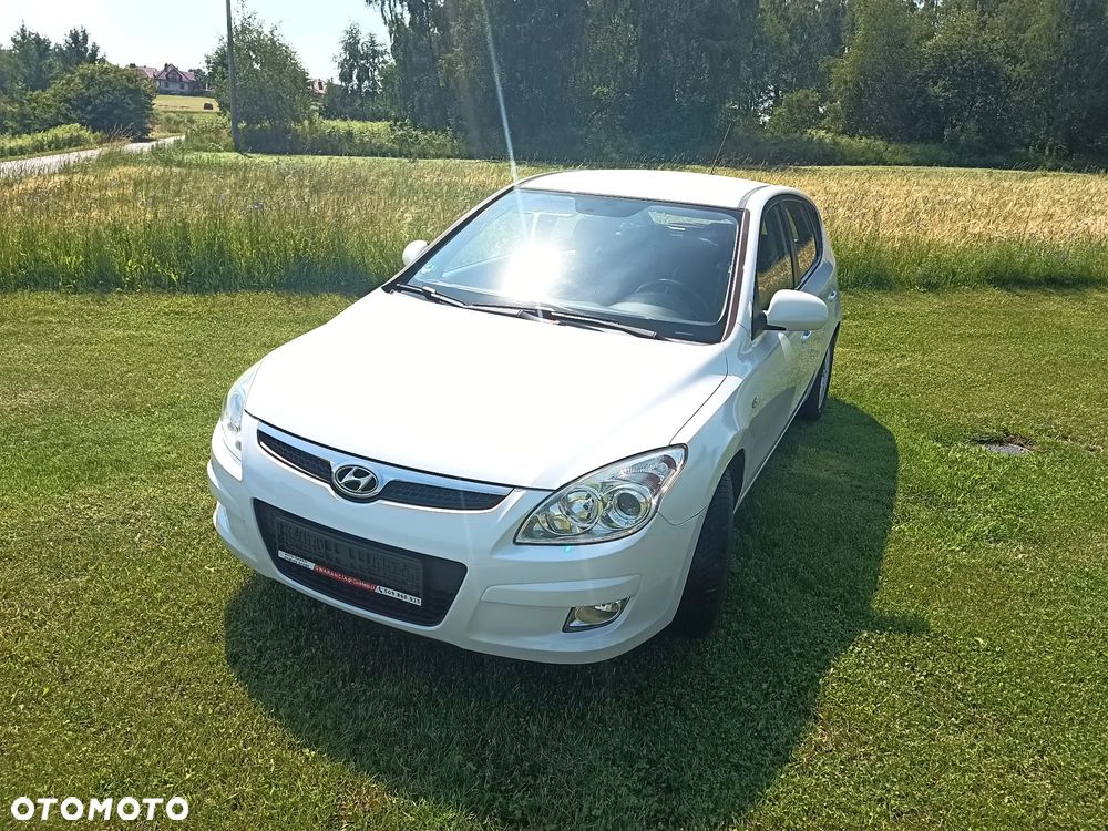 Hyundai i30 2.0 Premium - 12
