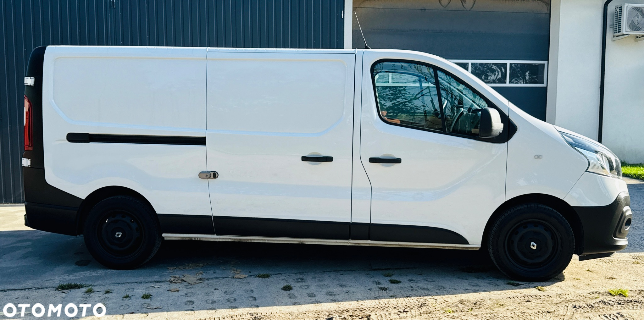 Renault Trafic - 22