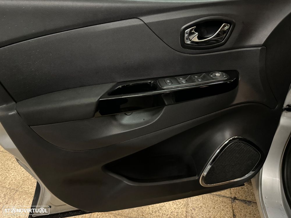 Renault Captur 1.5 dCi Exclusive - 11