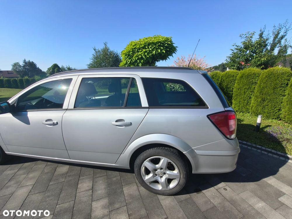 Opel Astra 1.7 CDTI ecoFLEX - 2