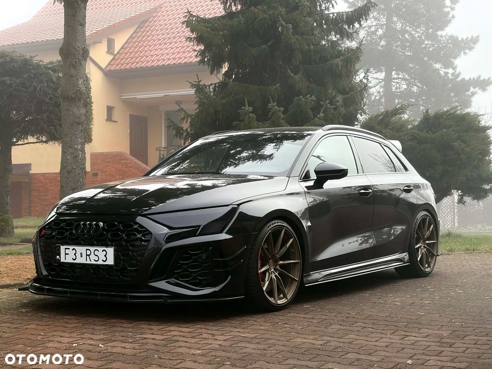 Audi RS3 Sportback - 1