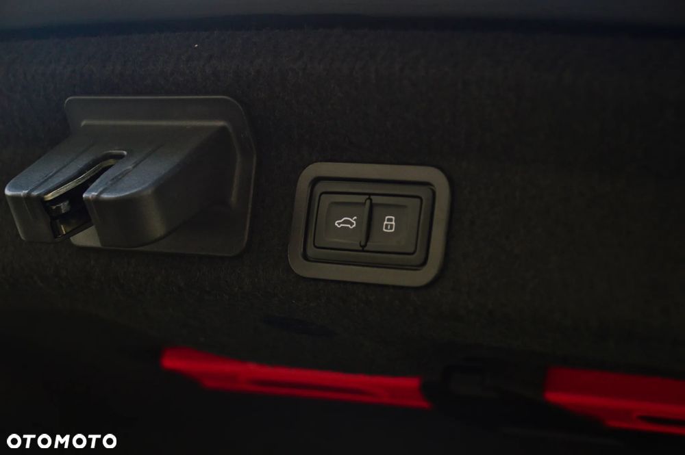 Audi A6 Limousine 40 TDI mHEV Quattro Sport S tronic - 38