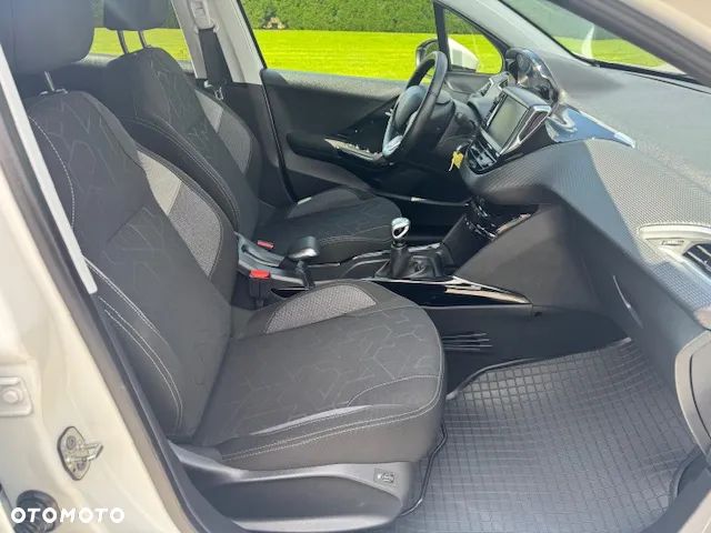 Peugeot 2008 - 20