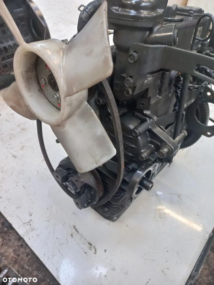 Silnik Części KUBOTA D902 blok,wał,głowica,pompa wtryskowa,korbowód ,tłok,miska olejowa,wtrysk - 3