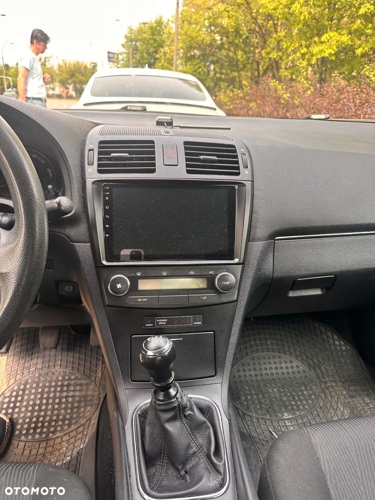 Toyota Avensis 1.8 Luna - 5